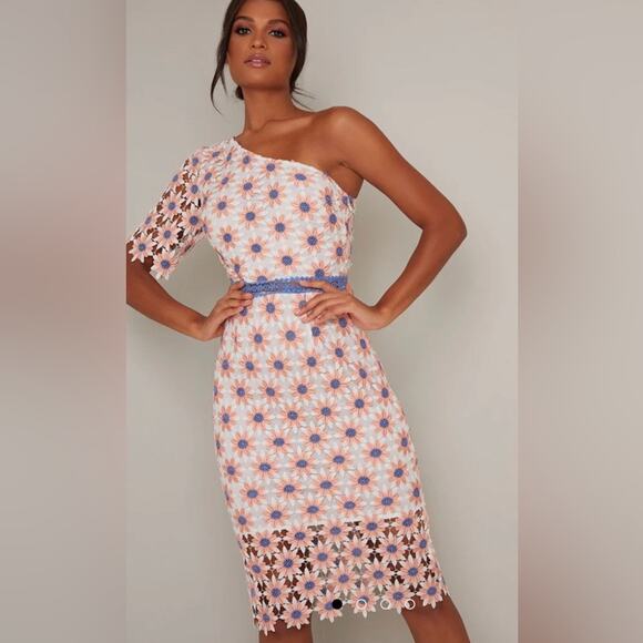 Chi Chi London Winona One Shoulder Crochet Floral Lace Dress White Size 12 NWT - Picture 8 of 15